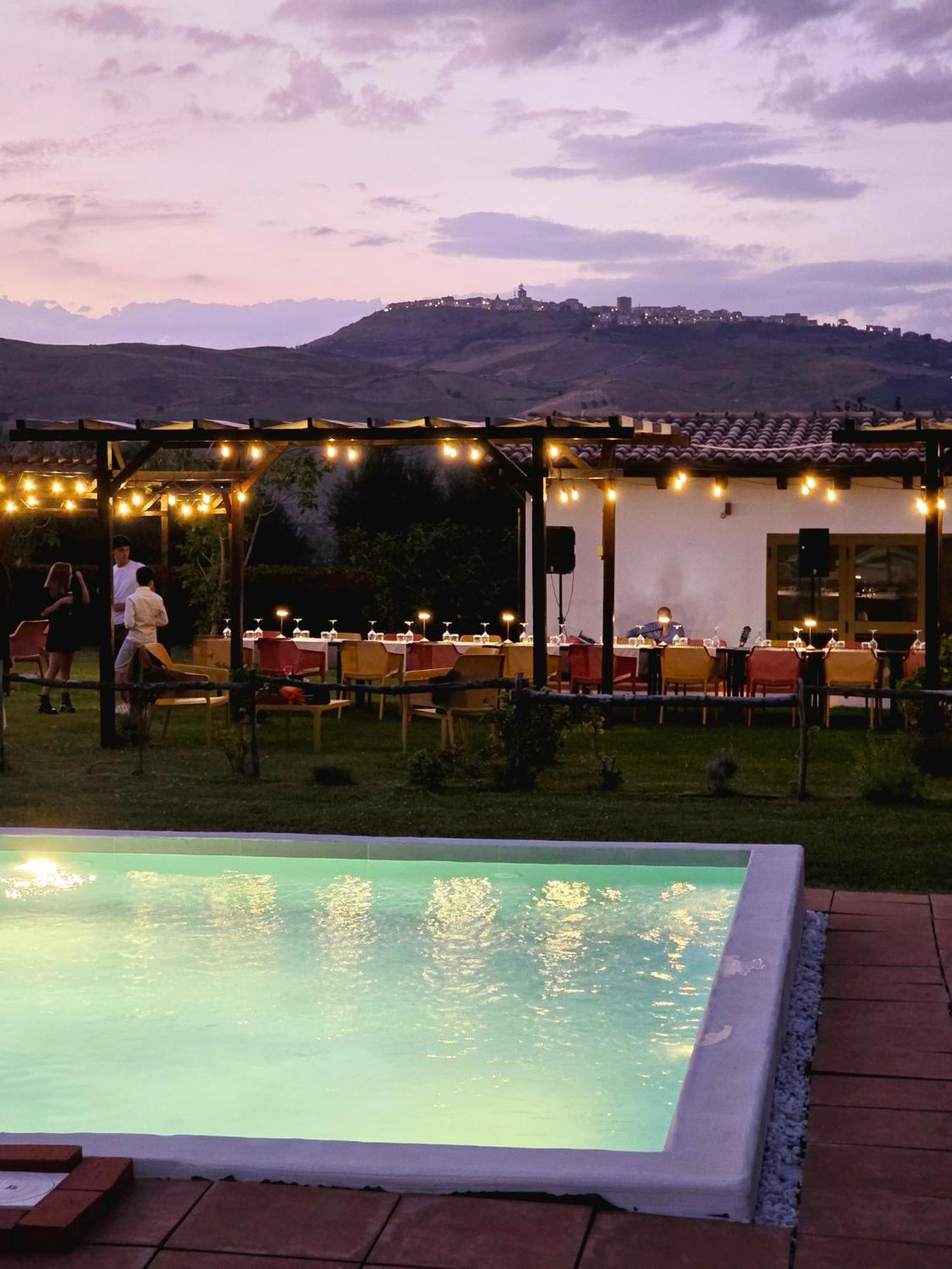 Agriturismo Essentia Dimora Rurale Larino Buitenkant foto
