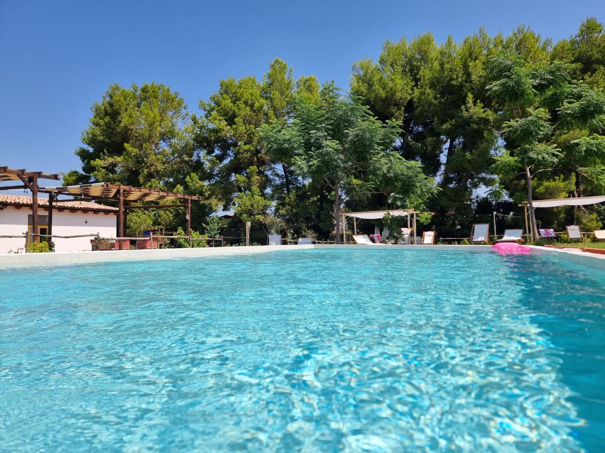 Agriturismo Essentia Dimora Rurale Larino Buitenkant foto