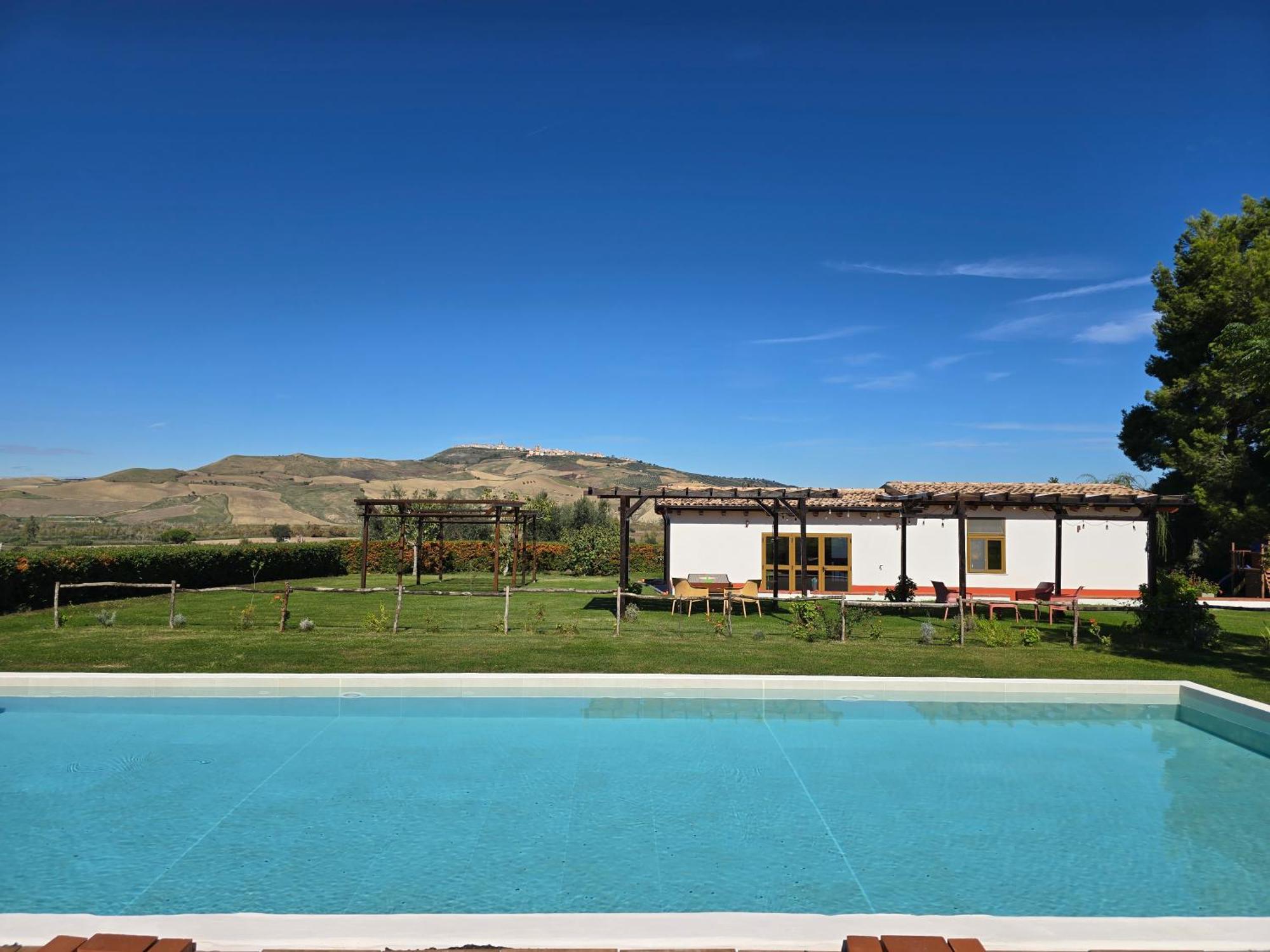 Agriturismo Essentia Dimora Rurale Larino Buitenkant foto